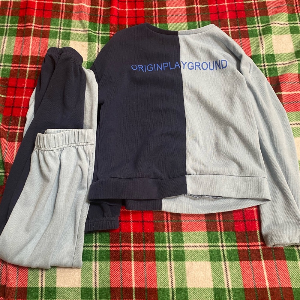 Playground sweater set